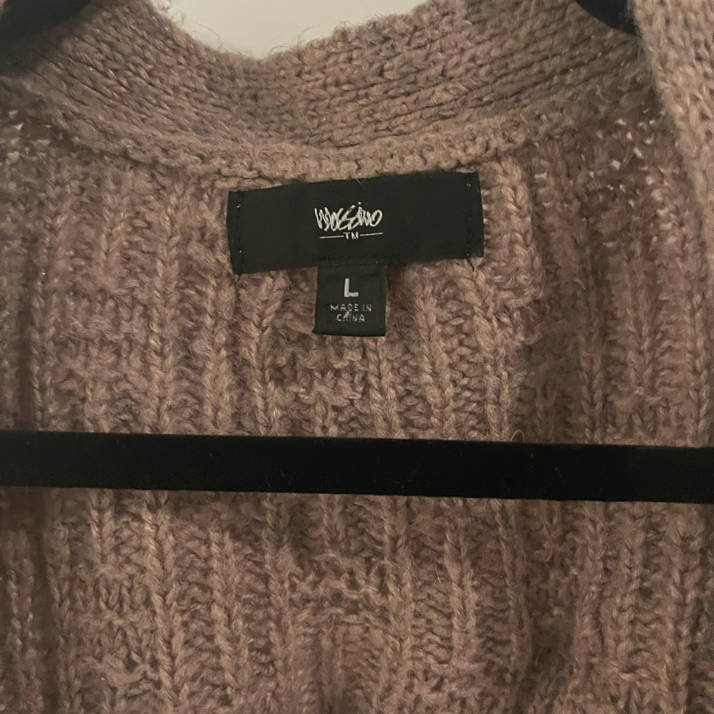 Mossimo sweater - Picture 2 of 2